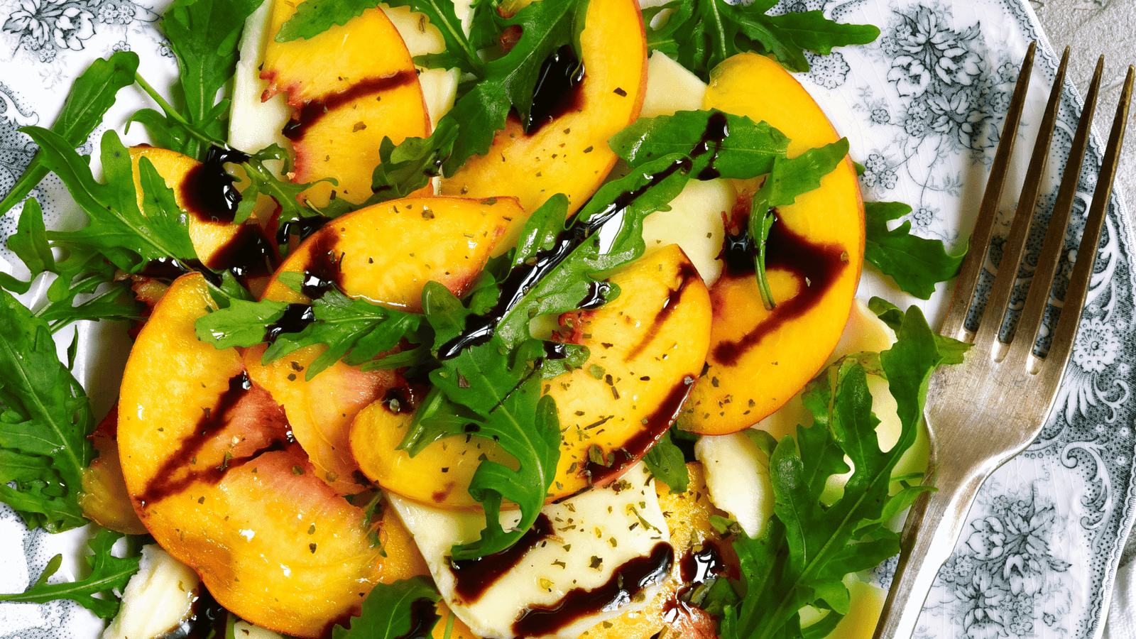 easy lunch recipe grilled peach and arugula